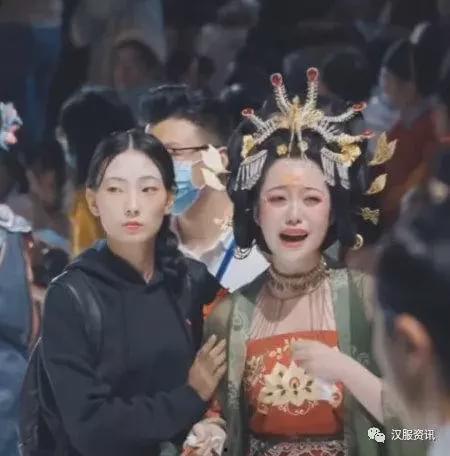 汉服摄影吃瓜
