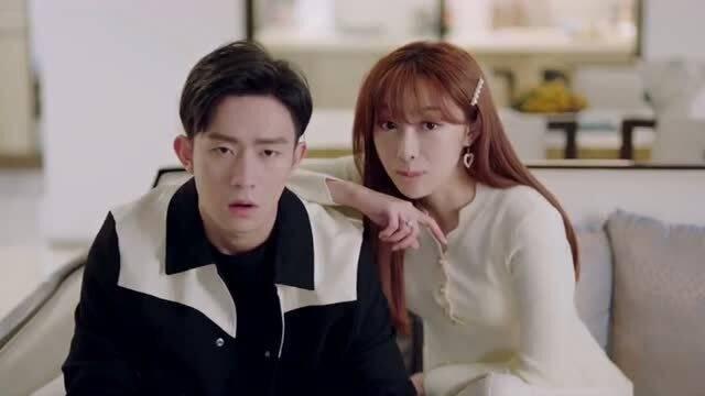 情侣相处吃瓜视频